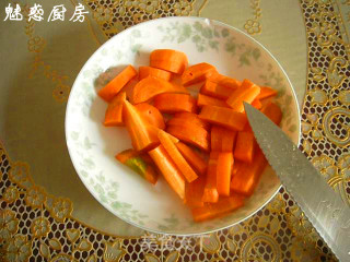 无黄油胡萝卜蜜红豆小面包的做法步骤：2