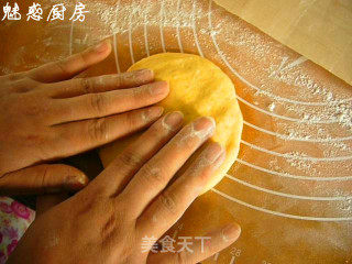 无黄油胡萝卜蜜红豆小面包的做法步骤：2