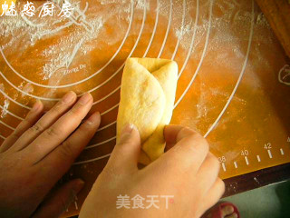 无黄油胡萝卜蜜红豆小面包的做法步骤：2