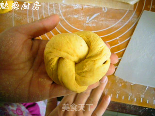 无黄油胡萝卜蜜红豆小面包的做法步骤：2