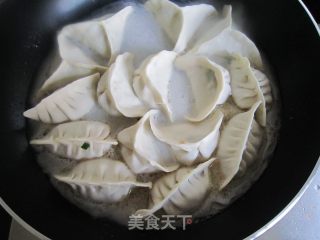脆皮煎饺的做法步骤：2