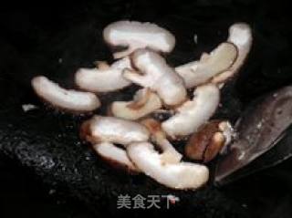 家常开胃羹-----豆腐花菇肉丝羹的做法步骤：4