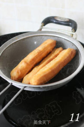 自制肯德基招牌早餐 霜糖油条&醇豆浆的做法步骤：4