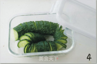 【蓑衣黄瓜】最垂涎欲滴++最清新爽口的做法步骤：4
