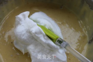 奶香四溢天使蛋糕的做法步骤：2