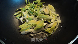 爆炒羊肉的做法步骤：2