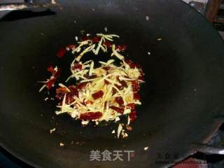 家常菜肴@@蒜苗炒烧肉的做法步骤：4