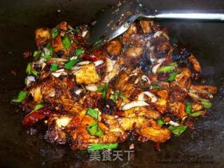 家常菜肴@@蒜苗炒烧肉的做法步骤：4