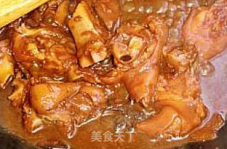 冬天的给力佳肴--南乳猪蹄的做法步骤：4