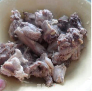 热火朝天——麻辣火锅鸡的做法步骤：2