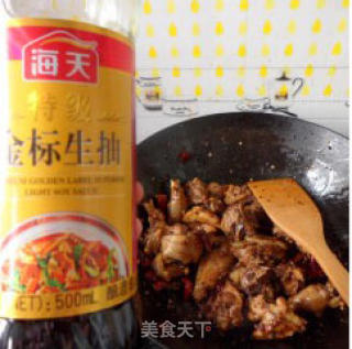 热火朝天——麻辣火锅鸡的做法步骤：2