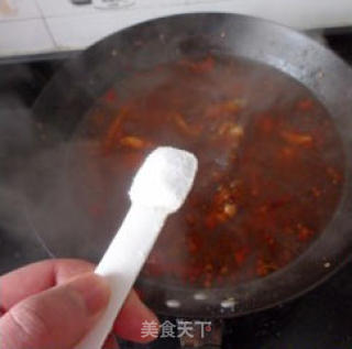热火朝天——麻辣火锅鸡的做法步骤：2