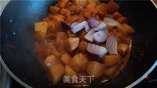 三巴酱焖土豆的做法步骤：2