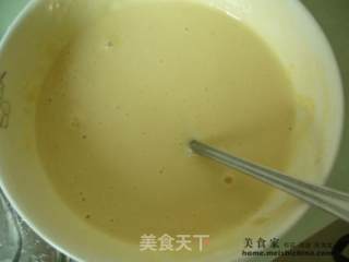 幸福早餐--紫菜沙拉肉松蛋饼卷的做法步骤：3