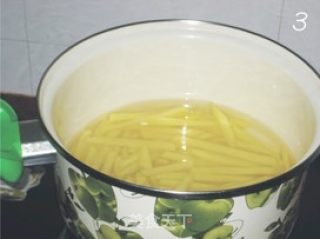 自制KFC炸薯条的做法步骤：3