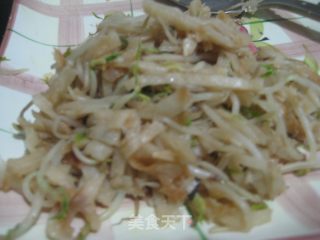 豆芽菜素炒饼的做法步骤：2