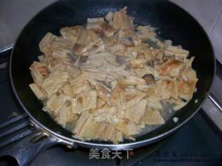 家常菜肴@@咸鱼焖腐竹的做法步骤：4