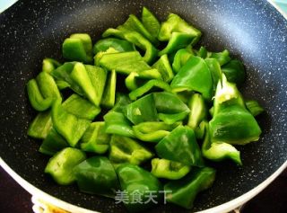 免炸版地三鲜的做法步骤：2