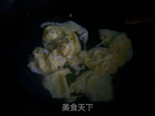 蛋炒饭的做法步骤：2