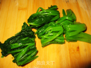 虾米菠菜鸡蛋汤的做法步骤：2