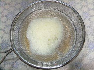 爽滑的鸡蛋羹的做法步骤：2