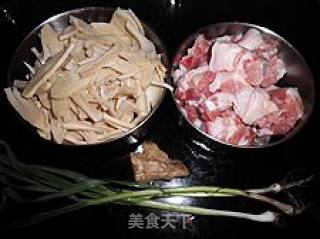 回忆小时候的年菜-----水笋烧肉的做法步骤：3