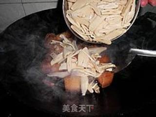 回忆小时候的年菜-----水笋烧肉的做法步骤：3