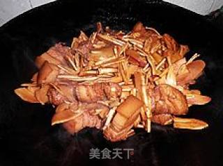 回忆小时候的年菜-----水笋烧肉的做法步骤：3