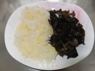拌双耳的做法步骤：2