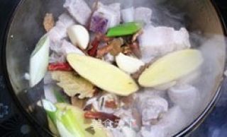 红烧五花肉的做法步骤：2