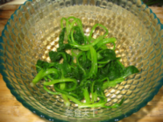 老干妈菠菜粉的做法步骤：2