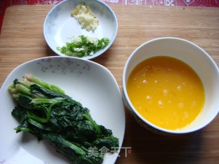 鸡蛋菠菜脯的做法步骤：2