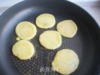 节约出来的美食---豆渣鸡蛋饼的做法步骤：2