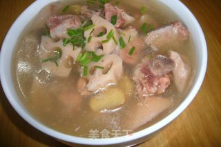 小排湖藕汤的做法步骤：2