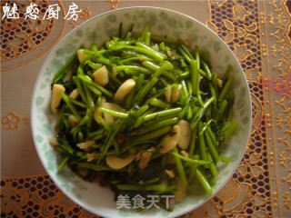 蒜蓉茼蒿的做法步骤：2