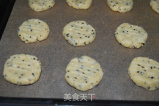花生黑芝麻饼干的做法步骤：2