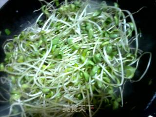 耗油豆芽菜的做法步骤：2