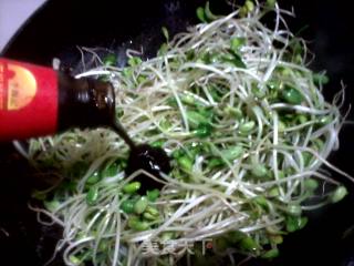 耗油豆芽菜的做法步骤：2