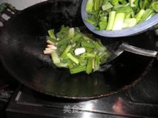 家常菜-----大蒜炒豆干的做法步骤：3