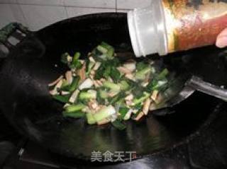 家常菜-----大蒜炒豆干的做法步骤：3
