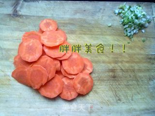 西兰花素什锦的做法步骤：2