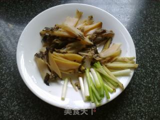 【鲍鱼小炒肉】的做法步骤：3