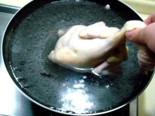 熏烤三黄鸡的做法步骤：4