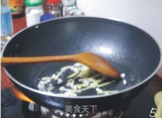 荷兰豆炒八爪鱼的做法步骤：3