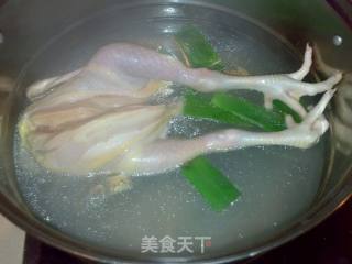 苹果党参土鸡汤~好喝的润肺养心安神汤的做法步骤：3
