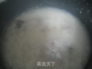 胡萝卜鸡骨粥的做法步骤：4