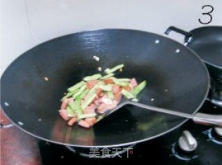 火腿炒四季豆的做法步骤：3
