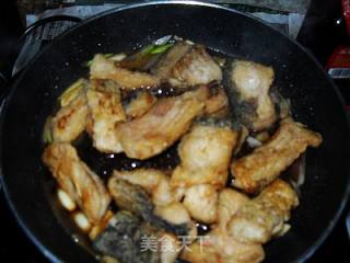 红烧鲤鱼块的做法步骤：2