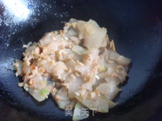 虾米炒冬瓜的做法步骤：2