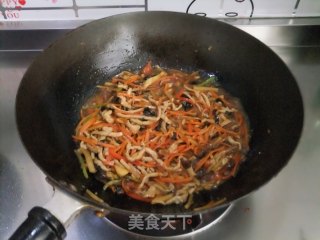 鱼香肉丝的做法步骤：2